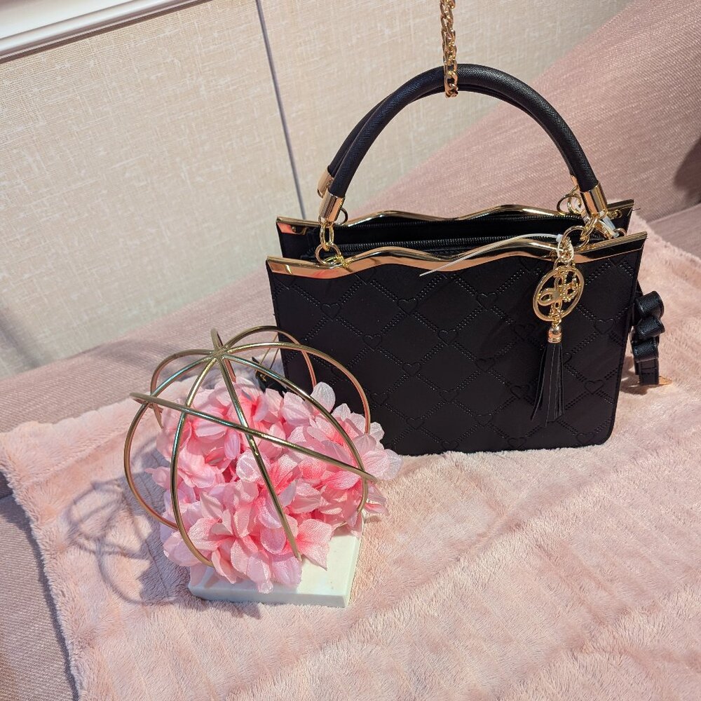 NWT Black Crossi Tote - Picture 2 of 13